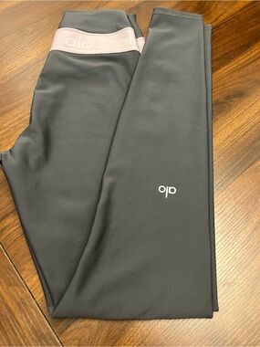 ALO Yoga Black Leggings with Light Pink Waistband
